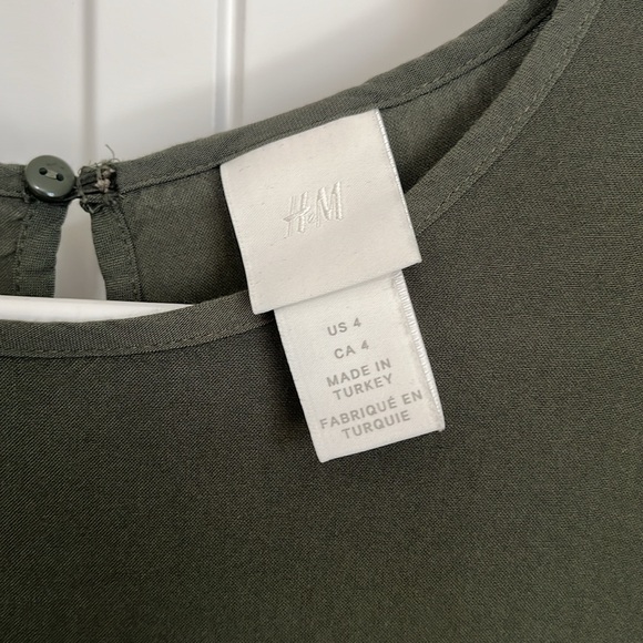 H&M Bundle Tops - Picture 3 of 7